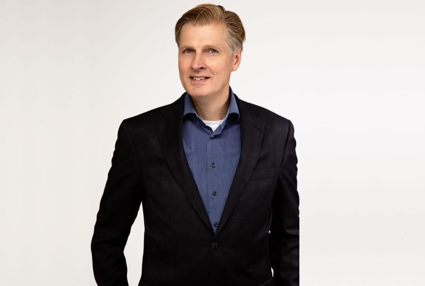 Tell a business associate - informeer je zakenrelatie over de dienstverlening van EPLÚ Management Support en Team EPLÚ Tell a business associate - informeer je zakenrelatie over de dienstverlening van EPLÚ Management Support en Team EPLÚ